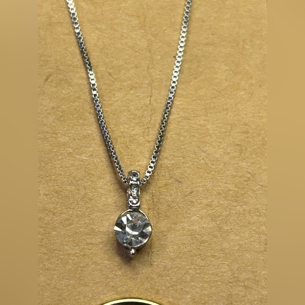 Solitaire Necklace with 3 Stones on the Bail